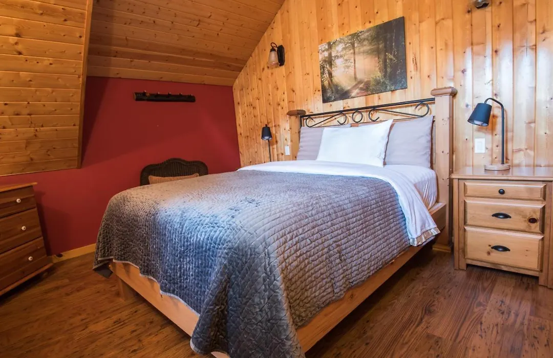 Cabins West-1